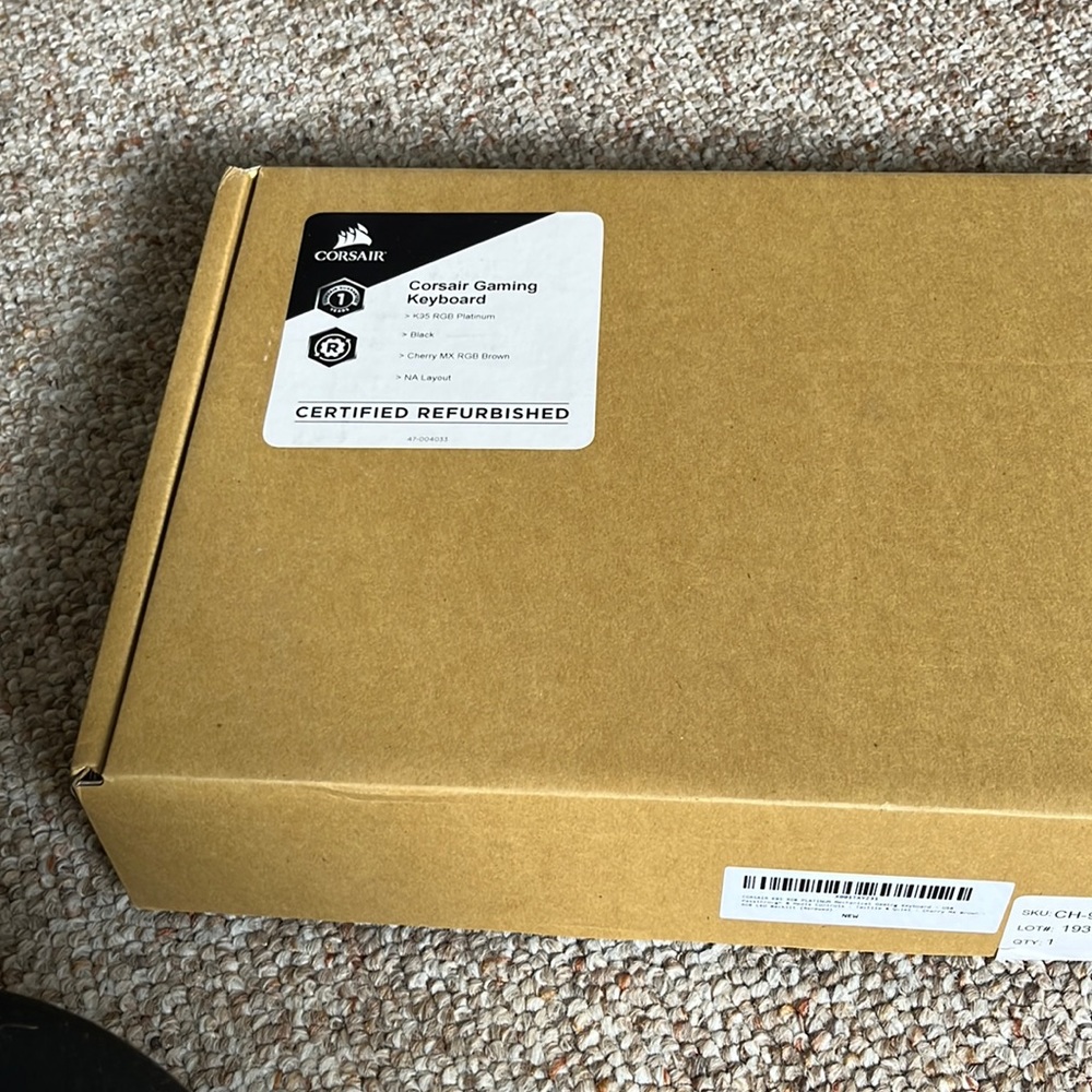 Corsair Gaming Keyboard - Picture 2 of 5